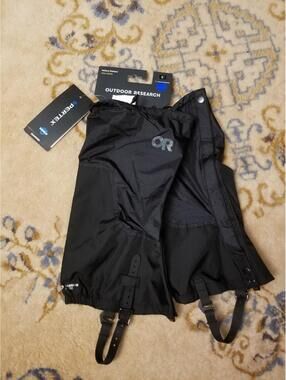 NWT Outdoor Research Helium Gaiters Mens S Black Lightweight Waterproof Pertex